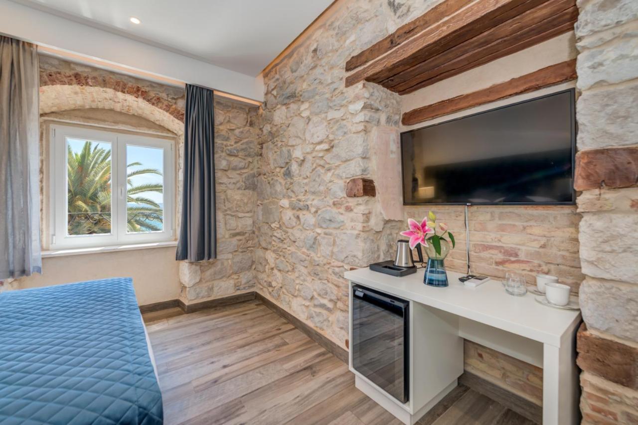 Palms Promenade Luxury Rooms Split Exteriör bild